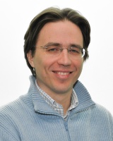 Dr. Alberto Accardi